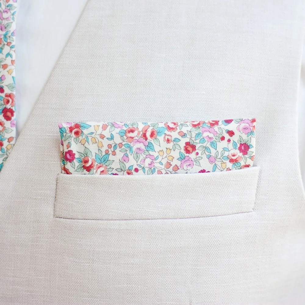 Boy's Necktie / Blossoms In Red